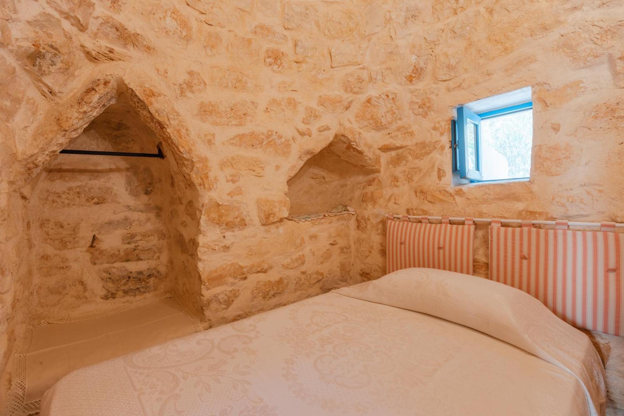 Trullo Tarantini Con Piscina Privata Appartement Latiano Buitenkant foto