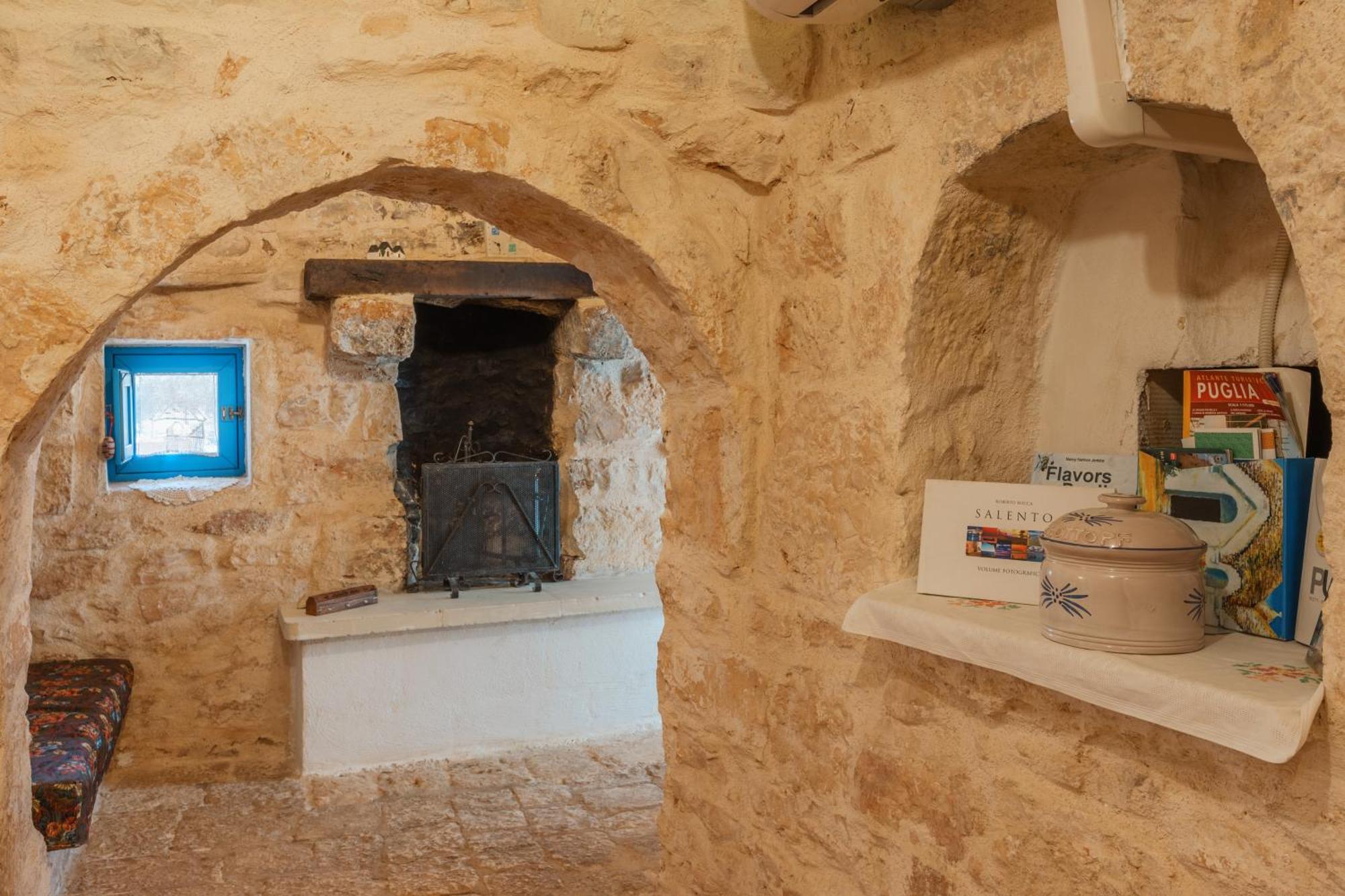 Trullo Tarantini Con Piscina Privata Appartement Latiano Buitenkant foto